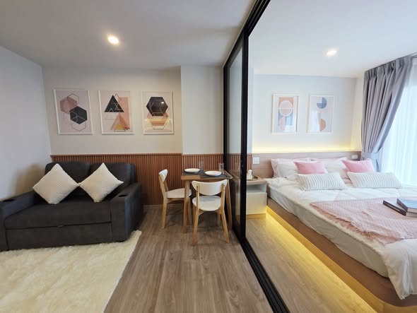 bedroom of Regent Home Bangna (รีเจ้นท์โฮม บางนา)