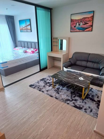 bedroom and living room of Regent Home Bangna (รีเจ้นท์โฮม บางนา)