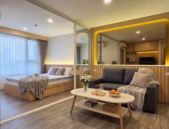 bedroom and living room of Regent Home Bangna (รีเจ้นท์โฮม บางนา)
