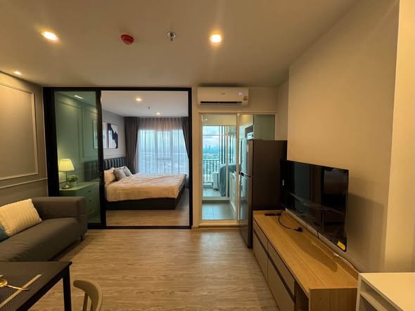 bedroom and room interior of Regent Home Bangna (รีเจ้นท์โฮม บางนา)