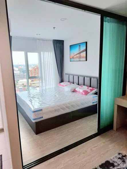 bedroom and room interior of Regent Home Bangna (รีเจ้นท์โฮม บางนา)