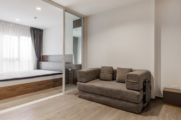 bedroom and room interior of Regent Home Bangna (รีเจ้นท์โฮม บางนา)