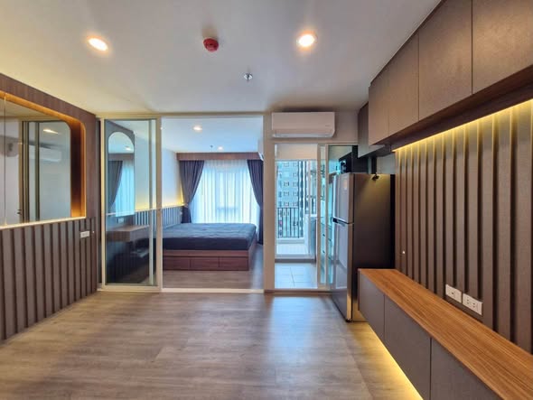 bedroom and room interior of Regent Home Bangna (รีเจ้นท์โฮม บางนา)