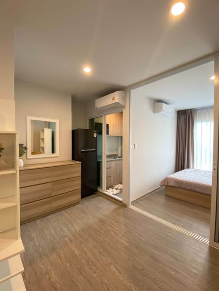 bedroom and room interior of Regent Home Bangna (รีเจ้นท์โฮม บางนา)