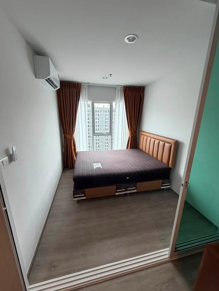 bedroom and room interior of Regent Home Bangna (รีเจ้นท์โฮม บางนา)