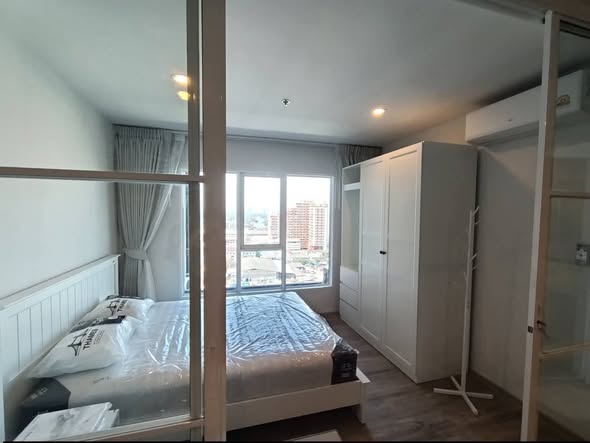 bedroom and room interior of Regent Home Bangna (รีเจ้นท์โฮม บางนา)