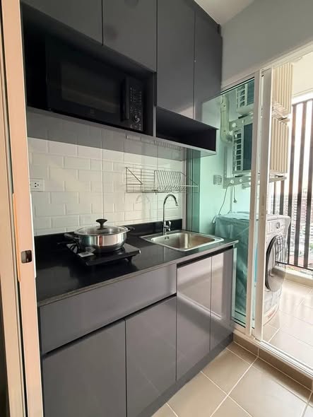 kitchen of Regent Home Bangna (รีเจ้นท์โฮม บางนา)