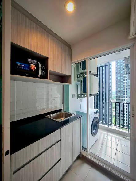 room interior and bathroom of Regent Home Bangna (รีเจ้นท์โฮม บางนา)