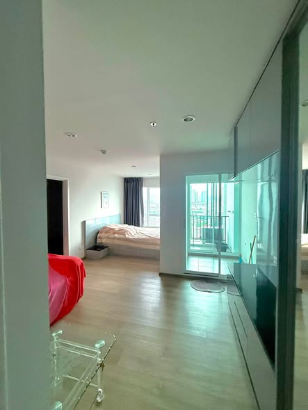 bedroom and room interior of Regent Home Bangson 28