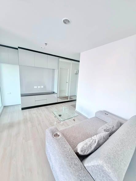 living room and room interior of Regent Home Bangson 28