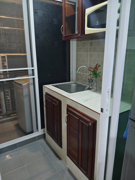 kitchen of Regent Home Sukhumvit 81