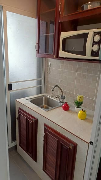 kitchen of Regent Home Sukhumvit 81