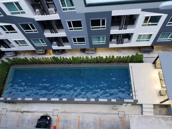 pool of Regent Home Sukhumvit 81