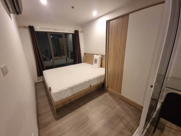 bedroom of Regent Home Wutthakat