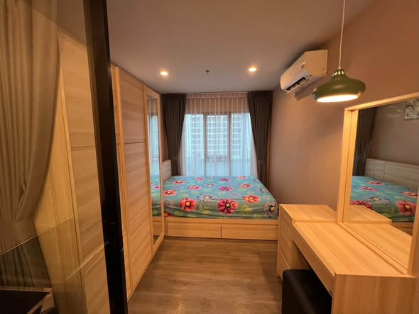 bedroom of Regent Home Wutthakat