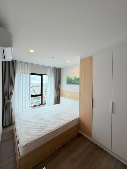 bedroom of Regent Home Wutthakat