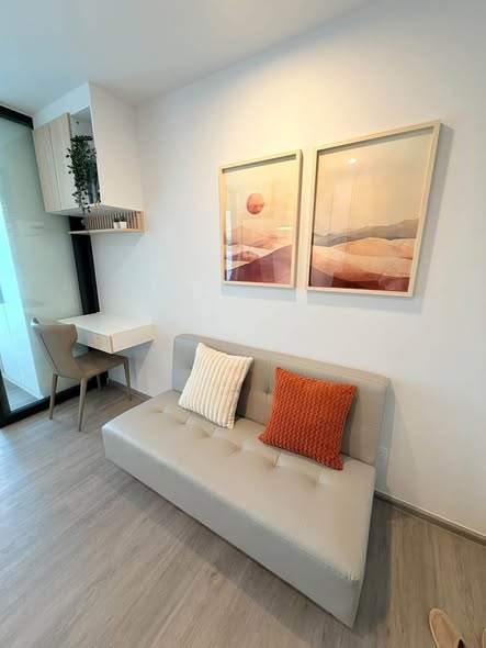 living room of Regent Home Wutthakat