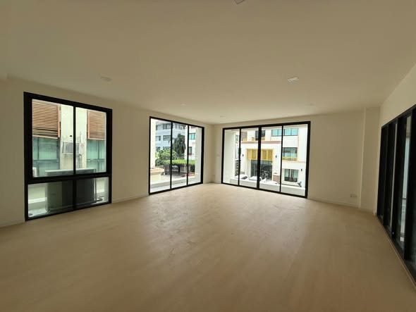 room interior of Regent Ratchada Tower