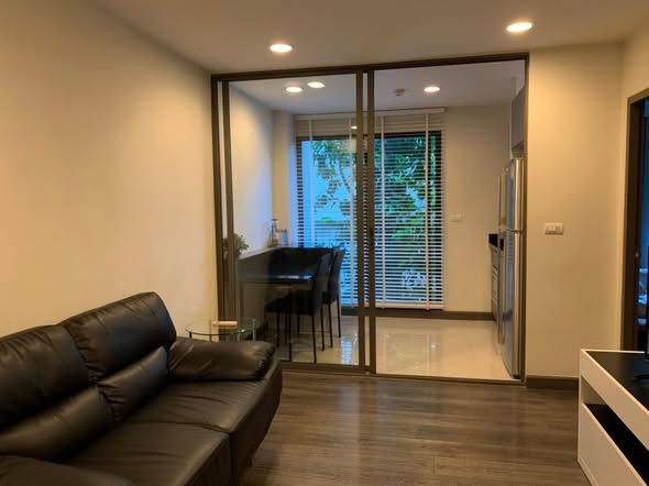 living room and room interior of Rende Sukhumvit 23