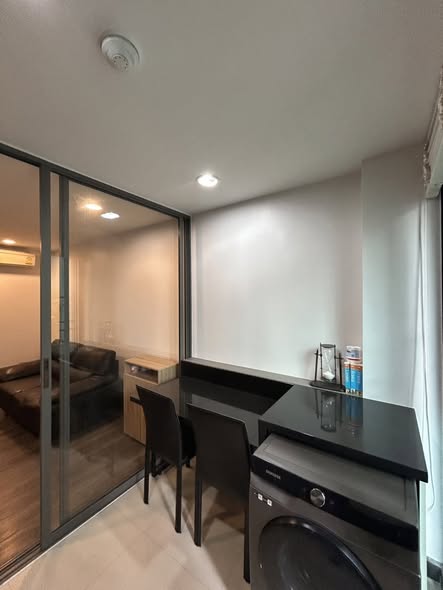 room interior of Rende Sukhumvit 23