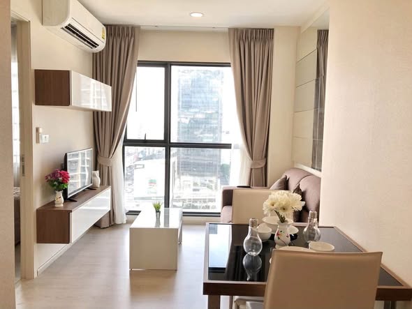bedroom of Rhythm Asoke 2