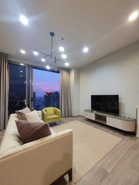 living room of Rhythm Charoenkrung Pavillion