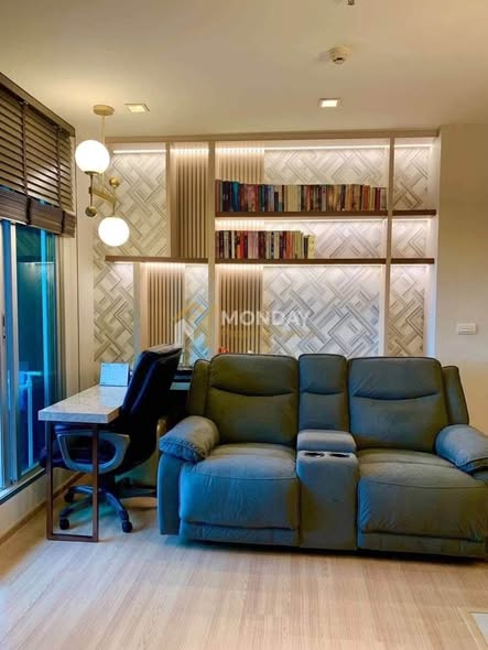 living room of RHYTHM Phahon-Ari