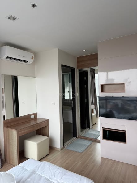 bedroom of RHYTHM Sathorn