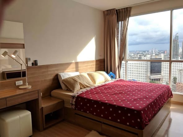 bedroom of RHYTHM Sathorn