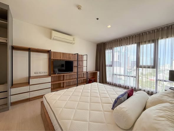 bedroom of Rhythm Sukhumvit 36-38