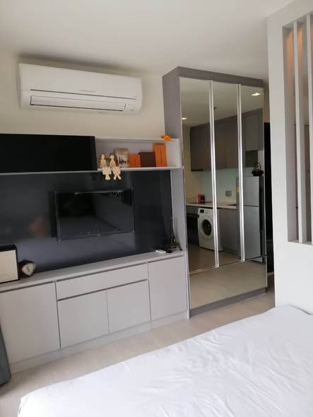 bedroom of Rhythm Sukhumvit 36-38