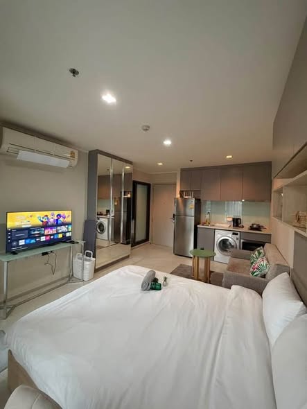 bedroom of Rhythm Sukhumvit 36-38