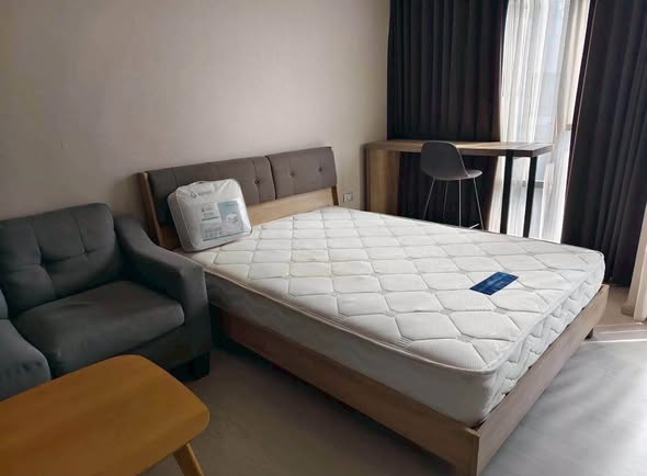 bedroom of Rhythm Sukhumvit 36-38