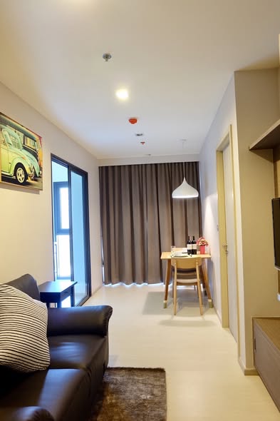 bedroom and living room of Rhythm Sukhumvit 36-38