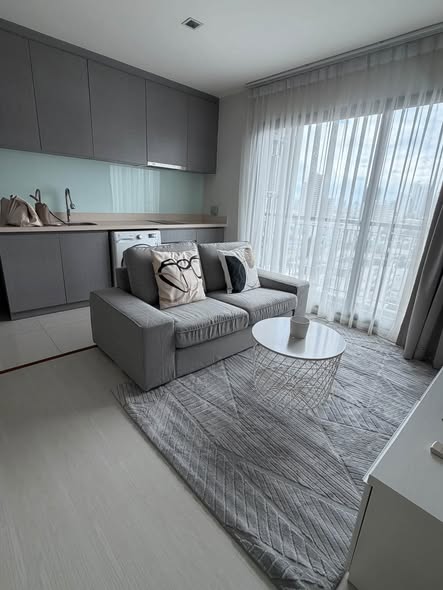 living room of Rhythm Sukhumvit 36-38