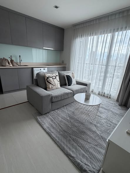 living room of Rhythm Sukhumvit 36-38