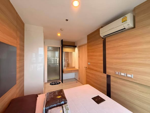 bedroom of Rhythm Sukhumvit 42