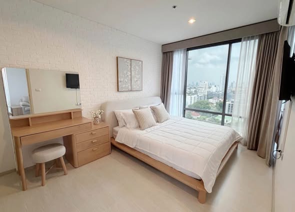 bedroom of Rhythm Sukhumvit 42