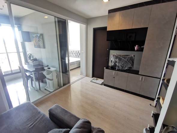living room and room interior of RHYTHM Sukhumvit 44/1