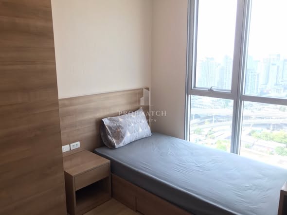 bedroom of Rhythm Sukhumvit 50