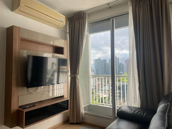 bedroom of Rhythm Sukhumvit 50