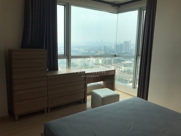 bedroom of Rhythm Sukhumvit 50