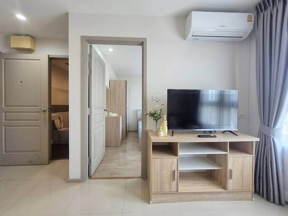bedroom of Rich Park Chao Phraya