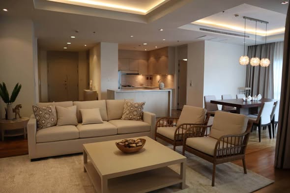 living room of Royal Residence Park