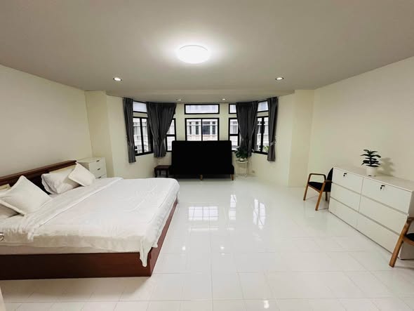 bedroom of Royce Private Residences