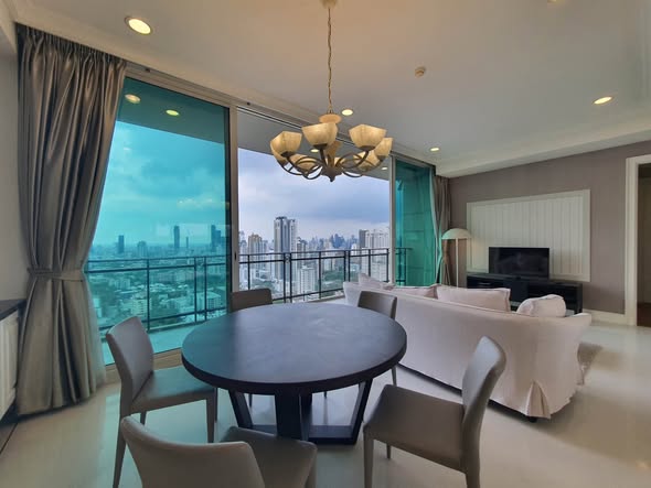 bedroom of Royce Private Residences