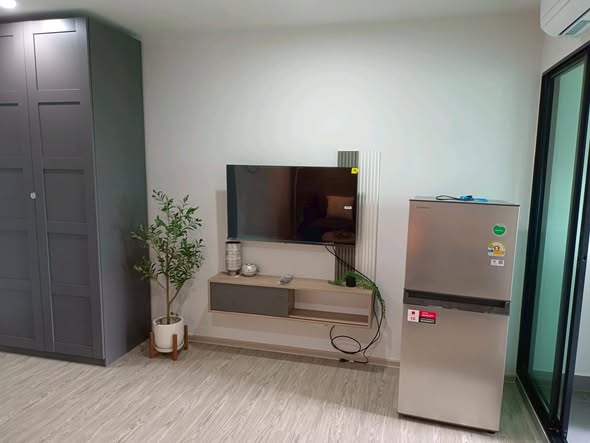 room interior of Rye Condo Huamak