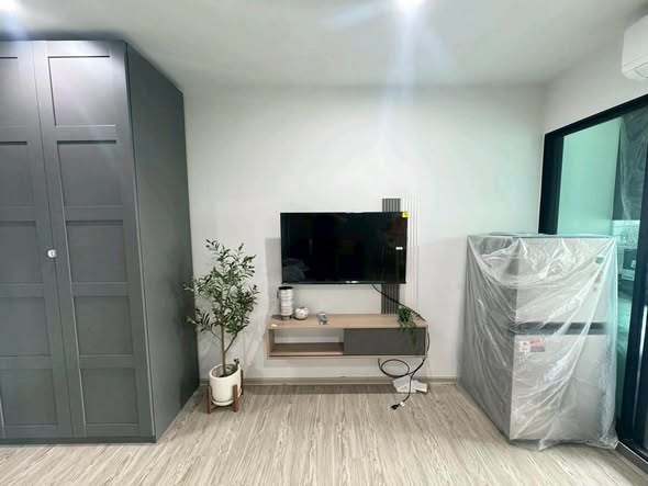 room interior of Rye Condo Huamak
