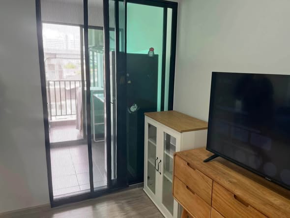room interior of Rye Condo Huamak