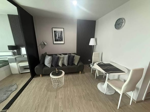 living room and bedroom of RYE Condo Sukhumvit 101/1
